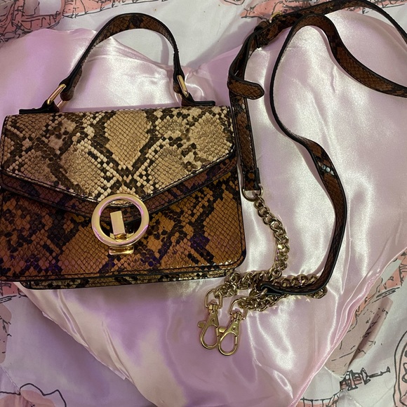 Aldo mini hand bag with shoulder strap - Picture 3 of 4